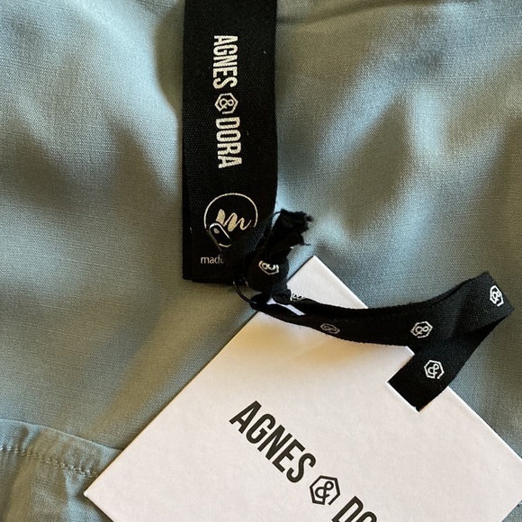 Agnes & Dora | NEW Pearl Blue Button Down Shirt with Pockets Short Sleeves - Picture 3 of 5